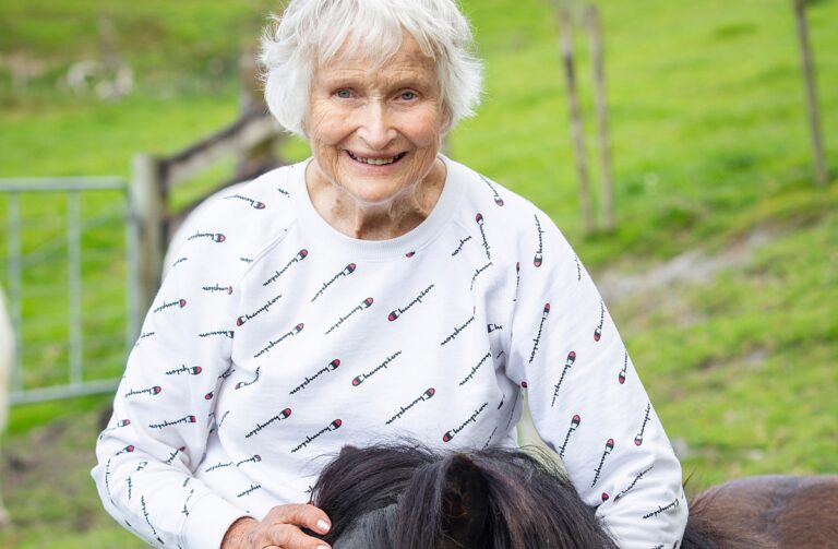 Lynn Collecutt – Clevedon Animal Farm