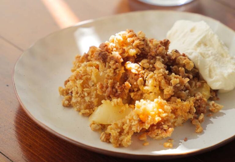 Pear and Ginger Crumble